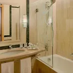 Nh Collection Marina Hotel
