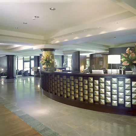 Отель Nh Collection Marina 4*