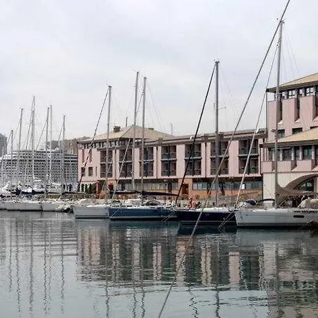 Отель Nh Collection Marina