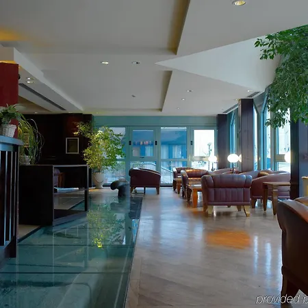 Nh Collection Marina Генуя