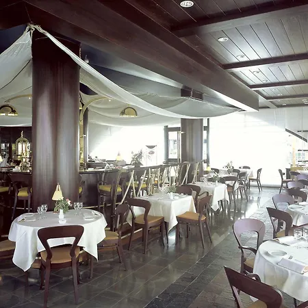 Nh Collection Marina Генуя
