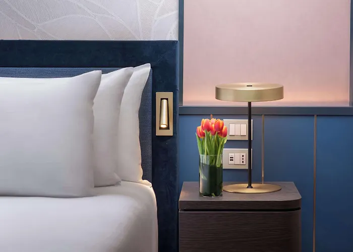 Hotel Nh Collection Marina 4*