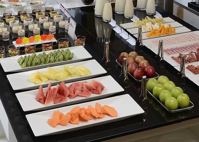 Hotel Nh Collection Marina 4*