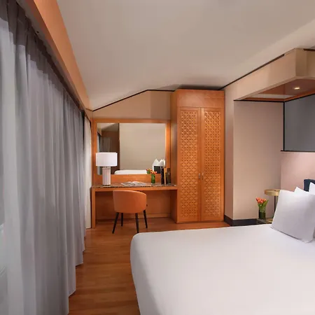 酒店 热那亚码头nh典藏酒店 4*