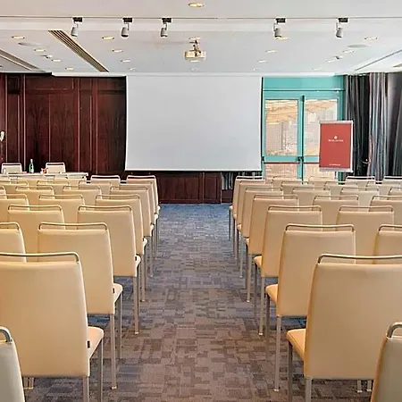 Nh Collection Marina 4* Genua
