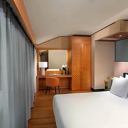 Nh Collection Marina 4*