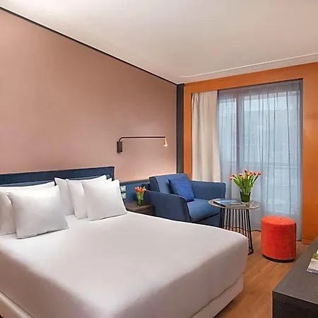 Hotel Nh Collection Marina 4*