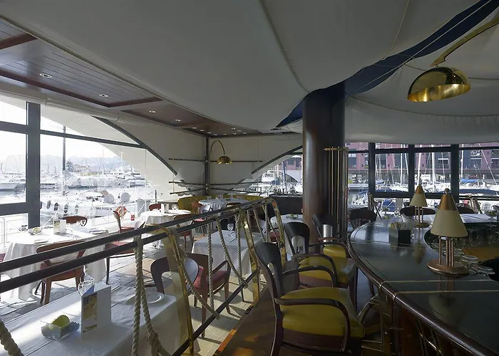 Nh Collection Marina Hotel