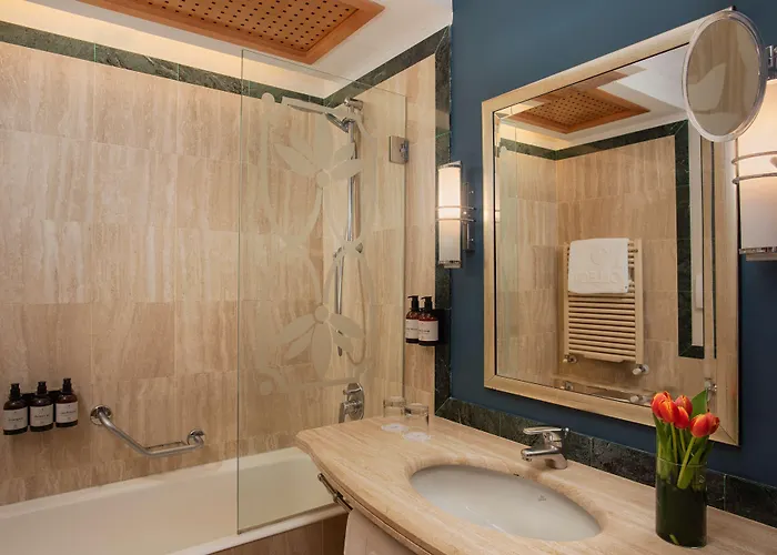 Nh Collection Marina Hotel Génova