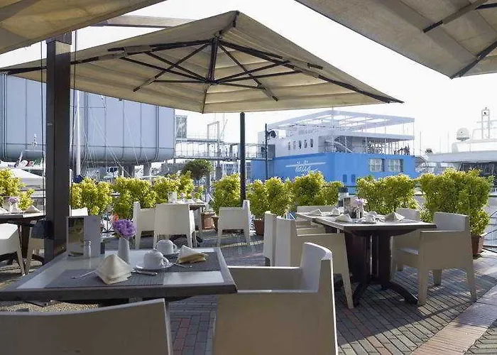Nh Collection Marina Hotel