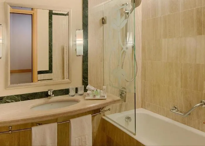 Nh Collection Marina Hotel