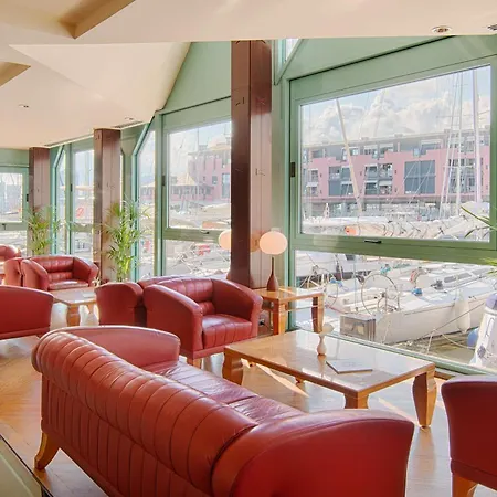 Hotel Nh Collection Marina 4*